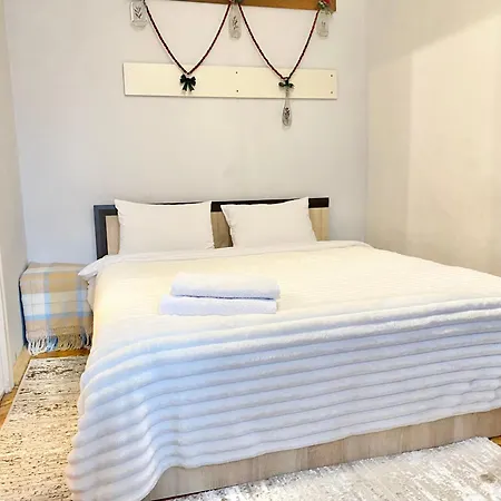 Viktoriya On Virmenska * Lviv