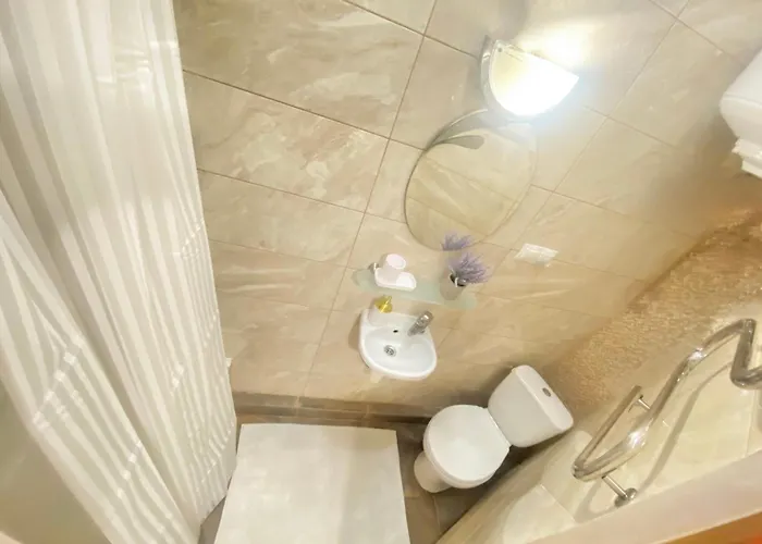 Viktoriya On Virmenska *